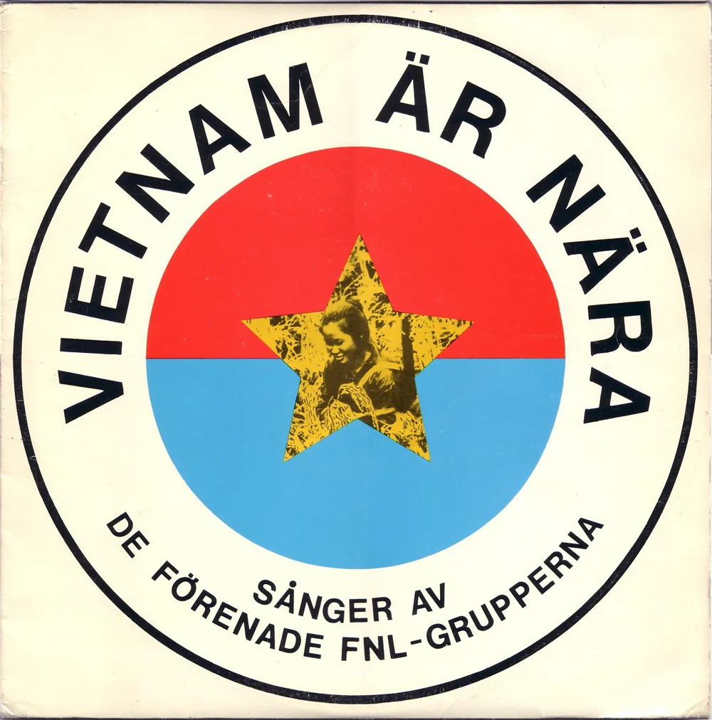 Vid läsningen av Ett tusen poeters antologi – FNL-Grupperna (Sleeve (front))